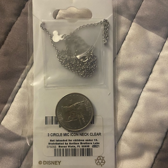 Walt Disney World Mickey Mouse Swarovski Crystal silver necklace from parks ✨✨ - Picture 4 of 4